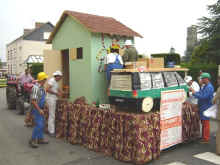 04cd16voiture.jpg (56624 octets)