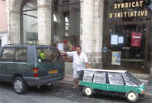 04lunpatrickvoiture.jpg (51557 octets)